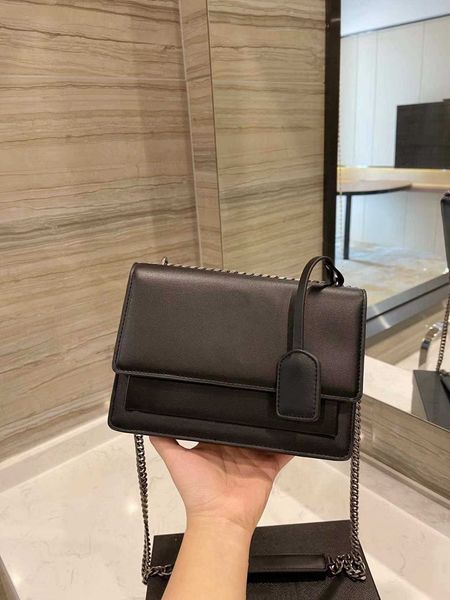 2021 flip bag fashion luxury designer handbag sunset original leather ladies shoulder bag fashion medium messenger bag
2021 flip bag fashion luxury designer handbag sunset original leather ladies shoulder bag fashion medium messenger bag