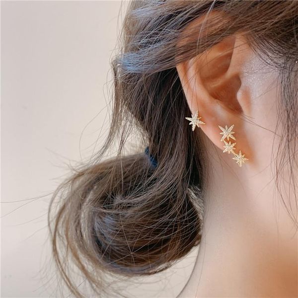 korean design fashion jewelry copper inlaid zircon delicate asymmetric stars elegant earrings for women stud, Golden;silver
korean design fashion jewelry copper inlaid zircon delicate asymmetric stars elegant earrings for women stud, Golden;silver