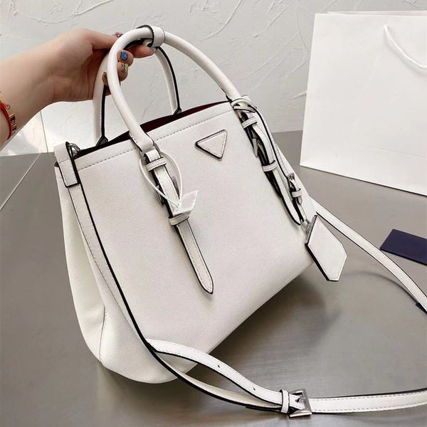 designer totes fashion shoulder bags handbags cross body luxury handbags womens handbag flower ladies casual tote bag pu leather female purs
designer totes fashion shoulder bags handbags cross body luxury handbags womens handbag flower ladies casual tote bag pu leather female purs
