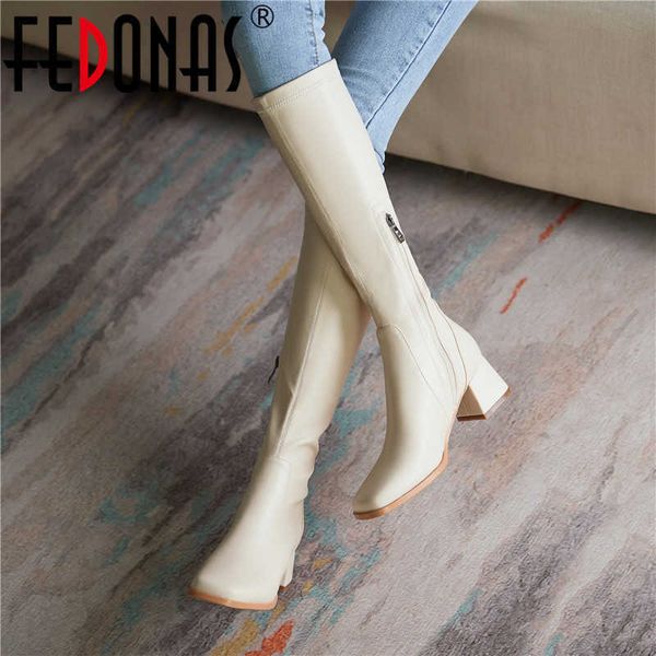 fashion genuine leather tight high boots autumn winter side zipper heels party working knee 210528, Black
fashion genuine leather tight high boots autumn winter side zipper heels party working knee 210528, Black