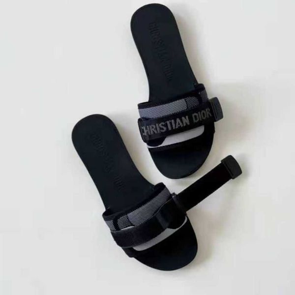slipper 2021 new summer embroidery large d-letter flat slippers go out cool slippers beach shoes womenzly, Black
slipper 2021 new summer embroidery large d-letter flat slippers go out cool slippers beach shoes womenzly, Black