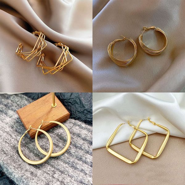 earrings 925 silver needle advanced geometric metal exaggerate korean autumn and winter earrings, Golden
earrings 925 silver needle advanced geometric metal exaggerate korean autumn and winter earrings, Golden