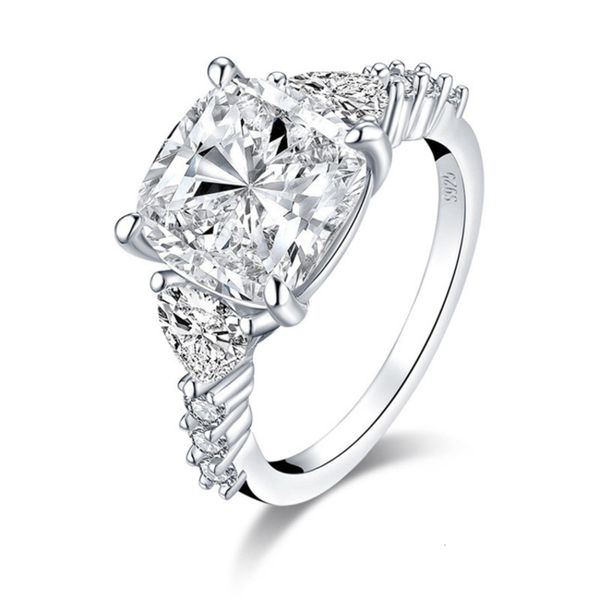 luxuan jewelry 925 sterling silver grade pillow ring high carbon diamond, Slivery;golden
luxuan jewelry 925 sterling silver grade pillow ring high carbon diamond, Slivery;golden