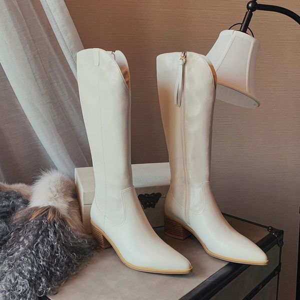boots medium small pointed winter korean version of head, autumn and thick heel knight boots, net, Black
boots medium small pointed winter korean version of head, autumn and thick heel knight boots, net, Black