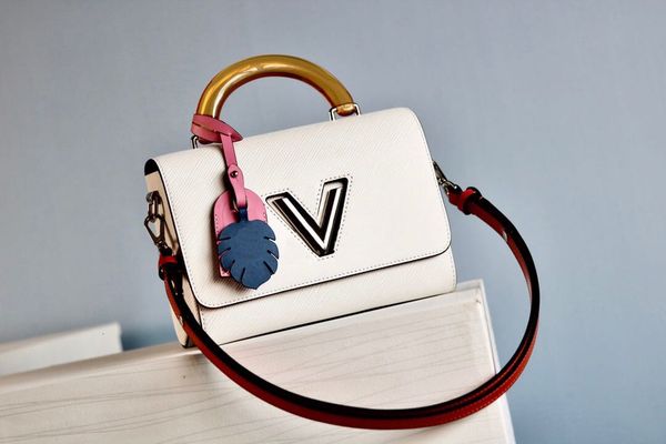 classic original luxury designer bag twist m handbag leather shoulder bags crossbody bag messenger bag, Black;red
classic original luxury designer bag twist m handbag leather shoulder bags crossbody bag messenger bag, Black;red