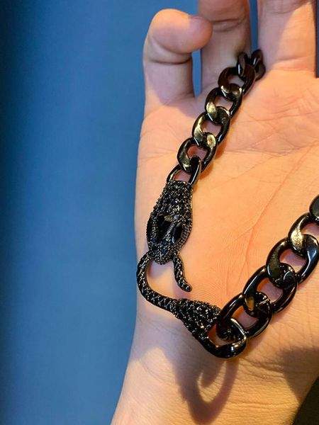 chains hangzhi 2021 punk cuban snake necklace with rhinestone personalized clavicle chain men's and women's fashion jewelry, Silver
chains hangzhi 2021 punk cuban snake necklace with rhinestone personalized clavicle chain men's and women's fashion jewelry, Silver