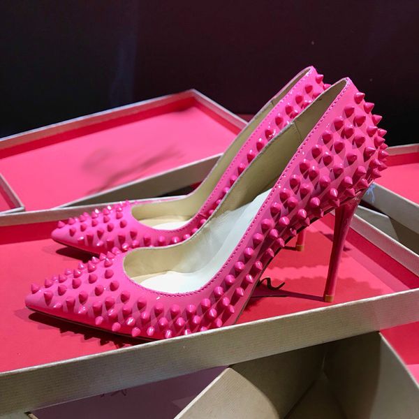 2021 good quality fashion women luxurys designers shoes designer sandals womens luxury high heels sandal dress shoess with box size 35-41 -m, Black
2021 good quality fashion women luxurys designers shoes designer sandals womens luxury high heels sandal dress shoess with box size 35-41 -m, Black