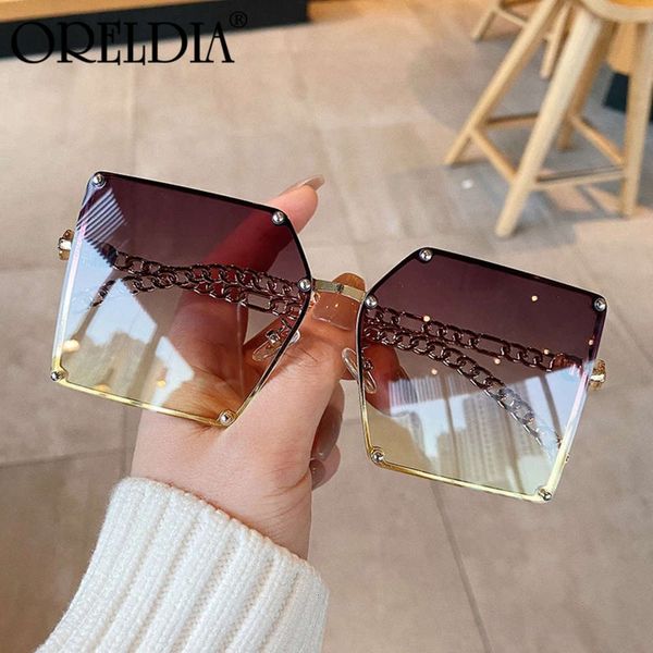 large retro super 2020 gradient women new chain fashion frame clinker square sunglasses elegant women's glasses, Black
large retro super 2020 gradient women new chain fashion frame clinker square sunglasses elegant women's glasses, Black