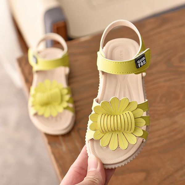 sandals summer girls flowers sweet soft children's beach shoes little girl toddler princess fashion cute wild style, Black;red
sandals summer girls flowers sweet soft children's beach shoes little girl toddler princess fashion cute wild style, Black;red