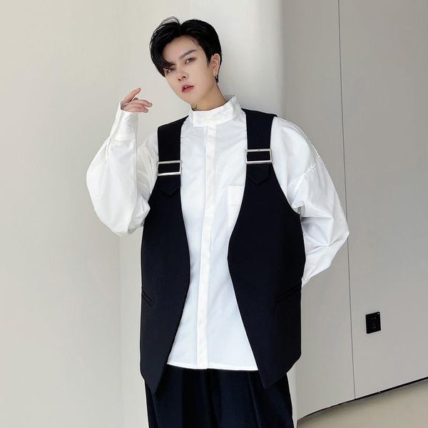 men's vests sleeveless solid color suit vest 2021 autumn trend personality design casual metal button for male, Black;white
men's vests sleeveless solid color suit vest 2021 autumn trend personality design casual metal button for male, Black;white