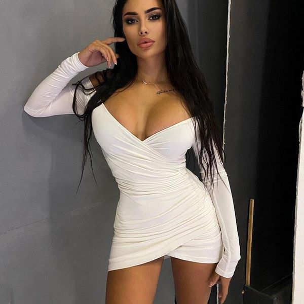 casual dresses hirigin 2021 autumn winter women solid long sleeve ruched mini dress v neck slit bodycon streetwear party club elegant, Black;gray
casual dresses hirigin 2021 autumn winter women solid long sleeve ruched mini dress v neck slit bodycon streetwear party club elegant, Black;gray