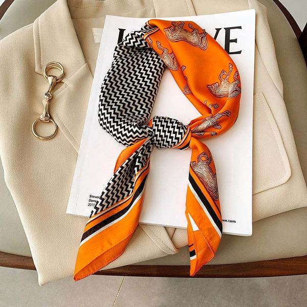 scarves 2021 autumn print small square towel korean style 70x70cm silk luxury color matching shawl female dustproof kerchief, Blue;gray
scarves 2021 autumn print small square towel korean style 70x70cm silk luxury color matching shawl female dustproof kerchief, Blue;gray