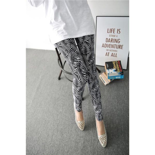women's leggings autumn/ winter womens fashion black milk thin stretch graffiti printed slim skinny pants female
women's leggings autumn/ winter womens fashion black milk thin stretch graffiti printed slim skinny pants female