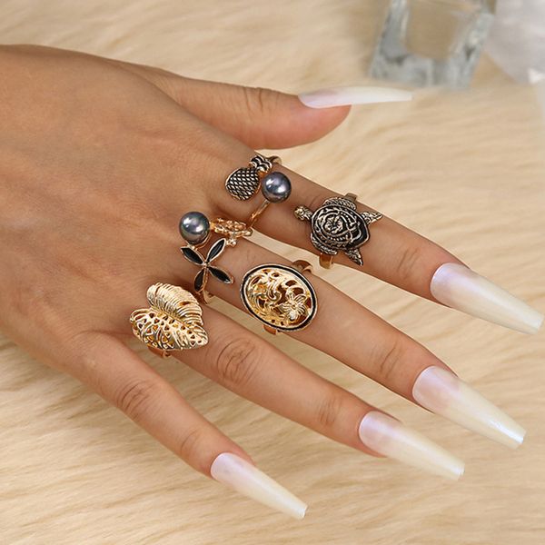 fashion jewelry knuckle ring gray pearl hollow carved leaves flower turtle rings set 5pcs/set, Silver
fashion jewelry knuckle ring gray pearl hollow carved leaves flower turtle rings set 5pcs/set, Silver