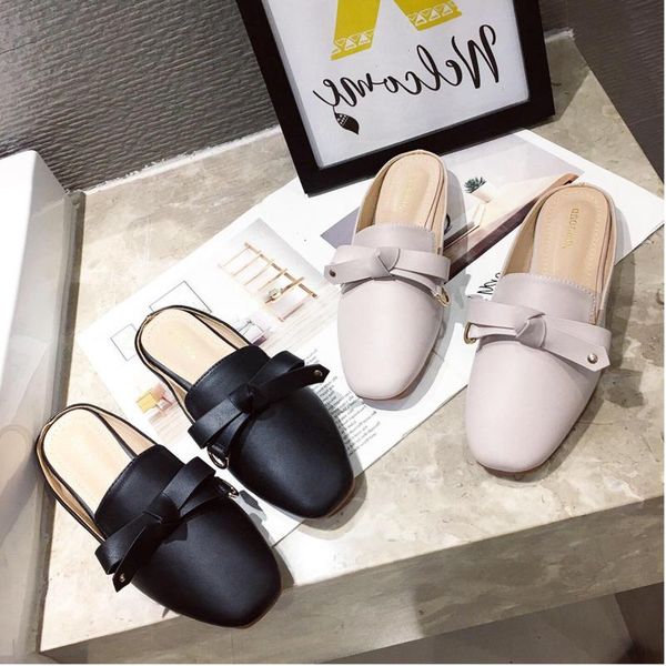 slippers 2021 summer women mules shoes round toe flat sandals fashion leather home slip on casual woman bow designers beach, Black
slippers 2021 summer women mules shoes round toe flat sandals fashion leather home slip on casual woman bow designers beach, Black