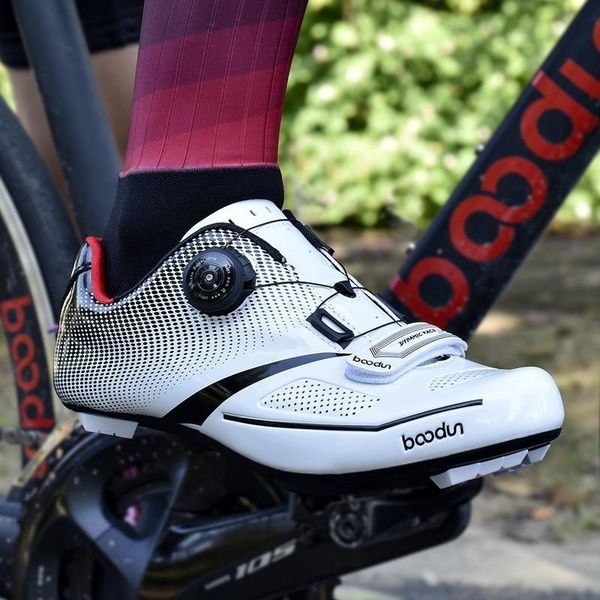 colors professional men cycling shoes road bike breathable antislip nylon sole racing roadbike lock bicycle footwear, Black 
colors professional men cycling shoes road bike breathable antislip nylon sole racing roadbike lock bicycle footwear, Black