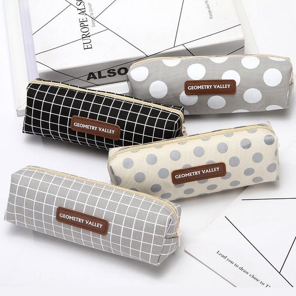 simple lattice pencil case student solid color female stationery bag boys and girls bags
simple lattice pencil case student solid color female stationery bag boys and girls bags