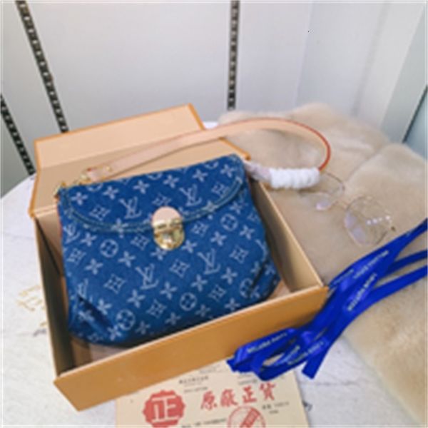 brand bag designer totes luxury m44470 shoulder retro body denim pocket handles bag bags women cross handbags iconic bags clutches, Red;black
brand bag designer totes luxury m44470 shoulder retro body denim pocket handles bag bags women cross handbags iconic bags clutches, Red;black