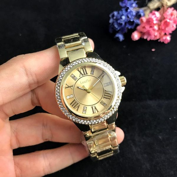 fashion brand women's diamond watches gold and silver rose quartz watch girls' favorite style the first choice for gifts wristwatc, Slivery;brown
fashion brand women's diamond watches gold and silver rose quartz watch girls' favorite style the first choice for gifts wristwatc, Slivery;brown