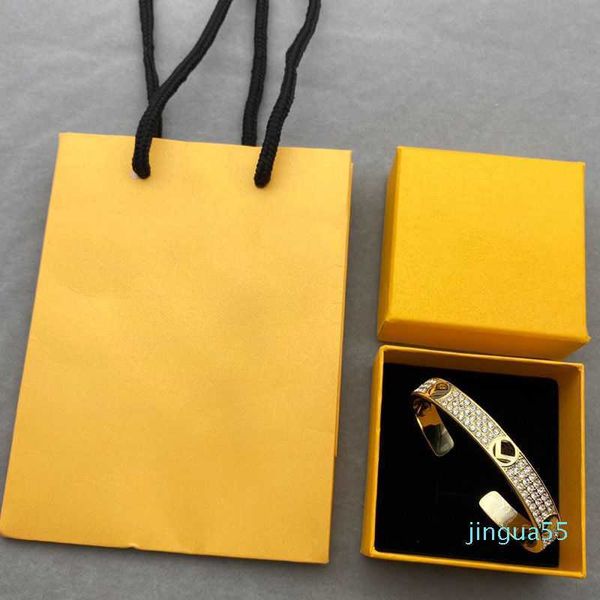 designer men's and women's luxurys bangle charm bracelet jewelry fashion wisp empty bracelets simple luxury jewelrys party, Black
designer men's and women's luxurys bangle charm bracelet jewelry fashion wisp empty bracelets simple luxury jewelrys party, Black