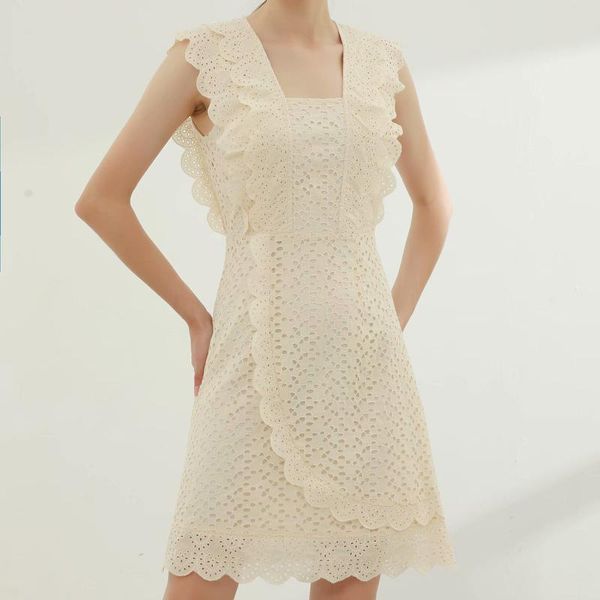 casual dresses 2021 summer style retro ethnic embroidery flowers hollow sleeveless slim temperament dress women's clothing, Black;gray
casual dresses 2021 summer style retro ethnic embroidery flowers hollow sleeveless slim temperament dress women's clothing, Black;gray