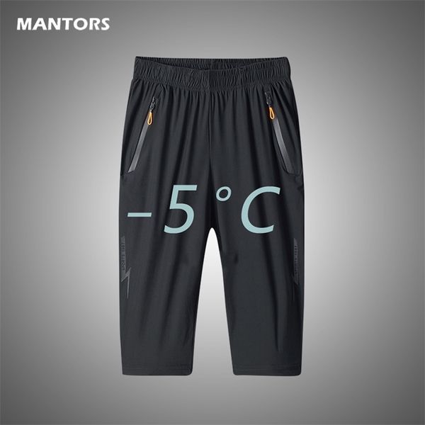plus size casual shorts for men summer ice silk stretch quick drying short pants jogging gyms workout mens 6xl 7xl 210716, White;black
plus size casual shorts for men summer ice silk stretch quick drying short pants jogging gyms workout mens 6xl 7xl 210716, White;black