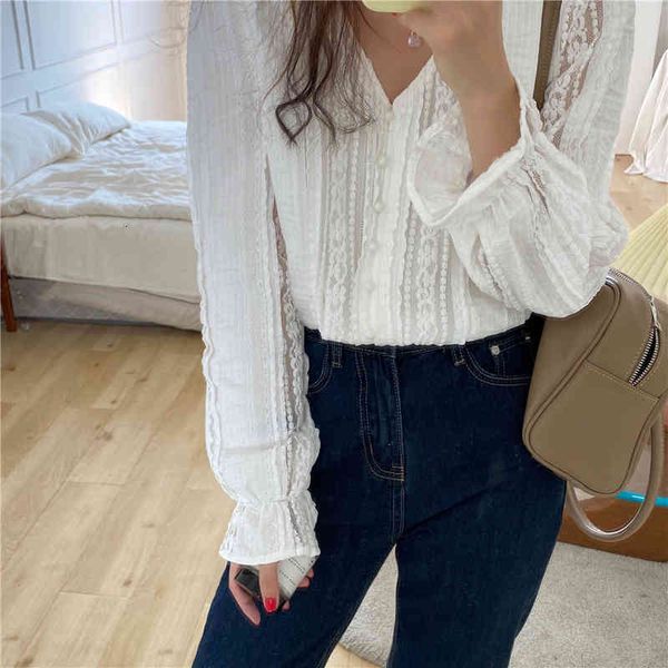 dress vintage women lace blouse elegant v-neck retro sweet long sleeves chic loose shirt femme blusas, White
dress vintage women lace blouse elegant v-neck retro sweet long sleeves chic loose shirt femme blusas, White