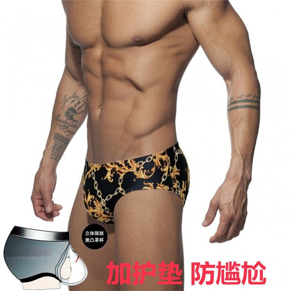 european and american fashion briefs men's beach sports swimming trunks swimming trunks with push pad cup bikini swimsuit
european and american fashion briefs men's beach sports swimming trunks swimming trunks with push pad cup bikini swimsuit