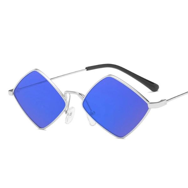 sunglasses 2021 fashion metal men's and women's classic square small frame, White;black
sunglasses 2021 fashion metal men's and women's classic square small frame, White;black