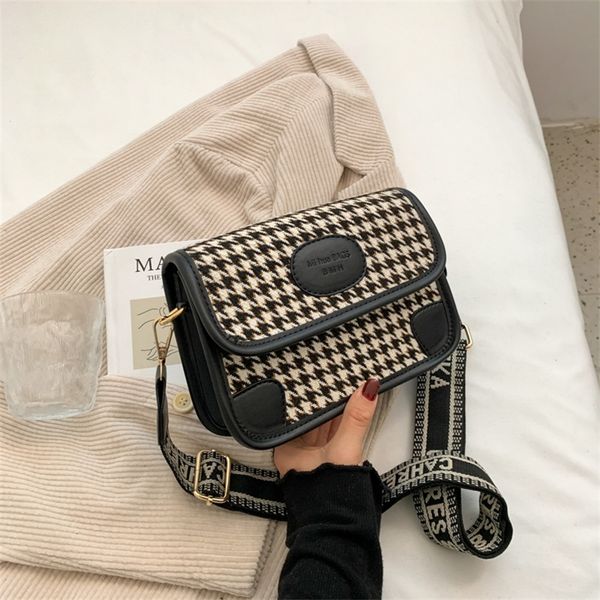 80% off new korean version thousand bird lattice fashion foreign style popular pu single shoulder chain women's messenger bag
80% off new korean version thousand bird lattice fashion foreign style popular pu single shoulder chain women's messenger bag