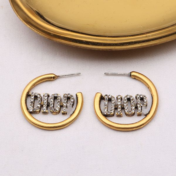 d family hollow earrings with diamond, old letters, creative personality, circle earrings, earrings, female fashion, Golden
d family hollow earrings with diamond, old letters, creative personality, circle earrings, earrings, female fashion, Golden