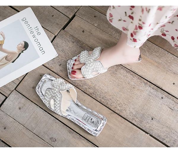 women shoes 2021 leather summer wild outdoor slippers fashion rivet rhinestones plus size female flip flop, Black
women shoes 2021 leather summer wild outdoor slippers fashion rivet rhinestones plus size female flip flop, Black