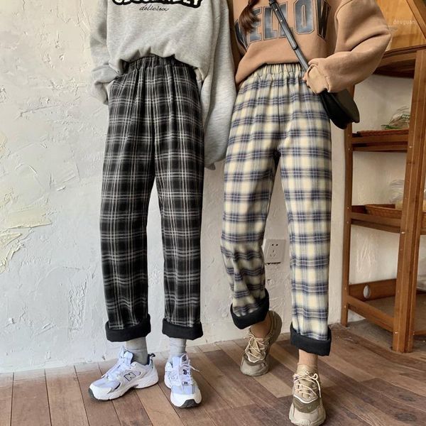 autumn winter 2021 retro high waisted slim plush matted plaid wide leg casual pants women's & capris, Black;white
autumn winter 2021 retro high waisted slim plush matted plaid wide leg casual pants women's & capris, Black;white
