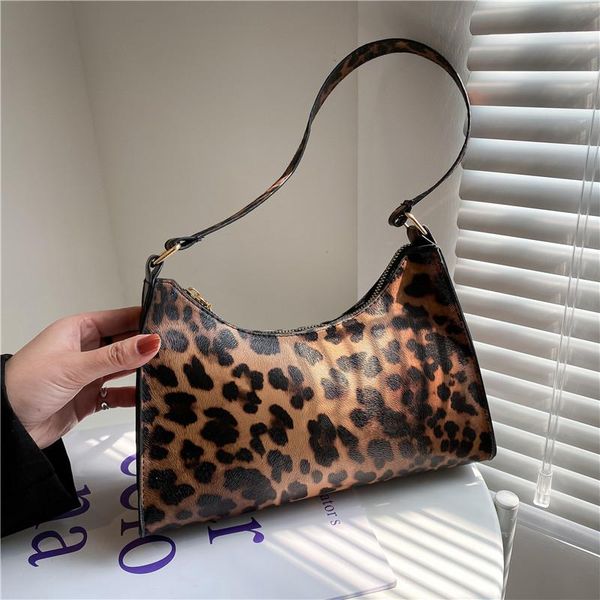 cow armpit baguette bag handbags for women 2021 leopard-print shoulder trendy simple small messenger bags
cow armpit baguette bag handbags for women 2021 leopard-print shoulder trendy simple small messenger bags