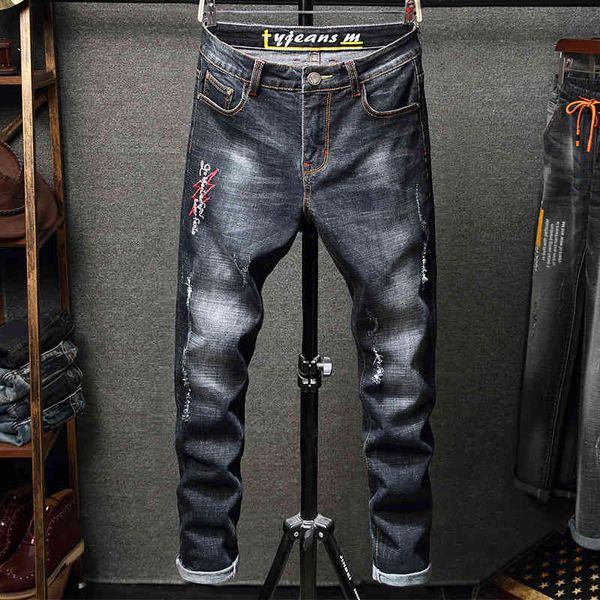 jeans 2021 spring and autumn korean fashion brand slim black men's small leg pants, Blue
jeans 2021 spring and autumn korean fashion brand slim black men's small leg pants, Blue