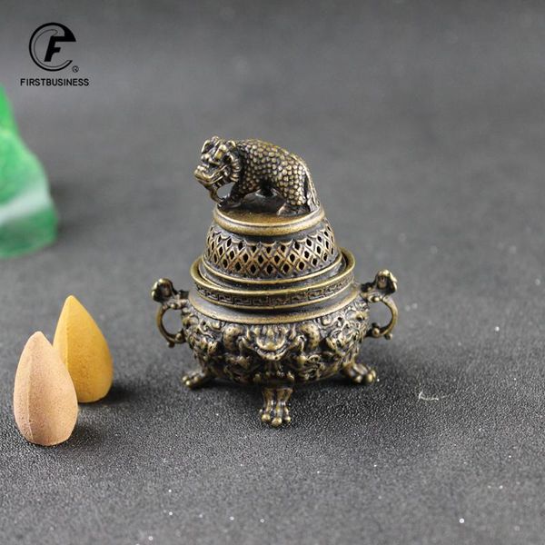 1pc vintage design tibetan style mini copper bronze incense burner censer metal craft home decor buddhist living room supplies fragrance lam
1pc vintage design tibetan style mini copper bronze incense burner censer metal craft home decor buddhist living room supplies fragrance lam