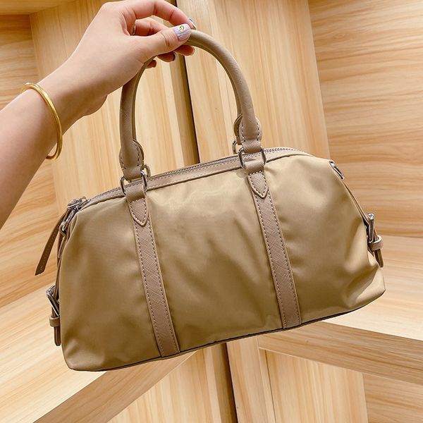 women designer nylon boston shoulder bag italy milano men canvas travel crossbody tote handbags waterproof cloth shopping handbag luxurys de
women designer nylon boston shoulder bag italy milano men canvas travel crossbody tote handbags waterproof cloth shopping handbag luxurys de