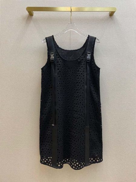 casual dresses fashion sleeveless black for women summer high-end brand embroidered star high waist sling lady, Black;gray
casual dresses fashion sleeveless black for women summer high-end brand embroidered star high waist sling lady, Black;gray