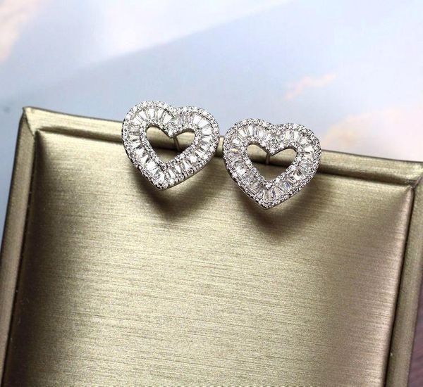 stud 2021 classic simple cute heart shaped zircon 925 silver earrings fashion ladies jewelry designer, Golden;silver
stud 2021 classic simple cute heart shaped zircon 925 silver earrings fashion ladies jewelry designer, Golden;silver