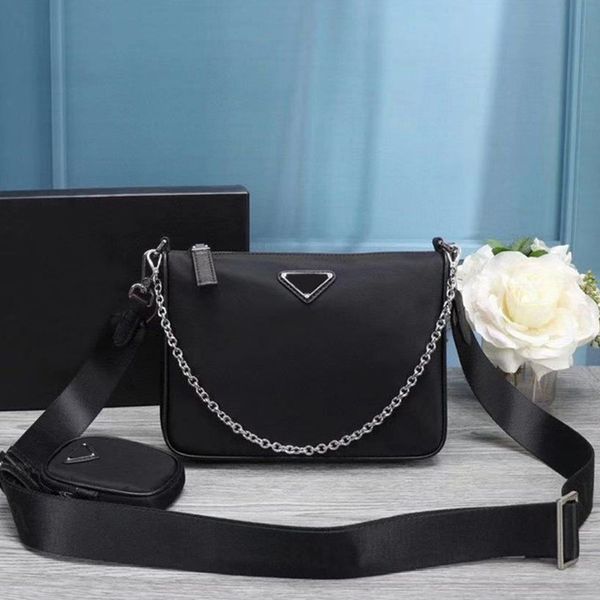 2021 mens womens luxurys designers nylon bags classic canvas leather shoulder bag europe handbags small purse wallet
2021 mens womens luxurys designers nylon bags classic canvas leather shoulder bag europe handbags small purse wallet