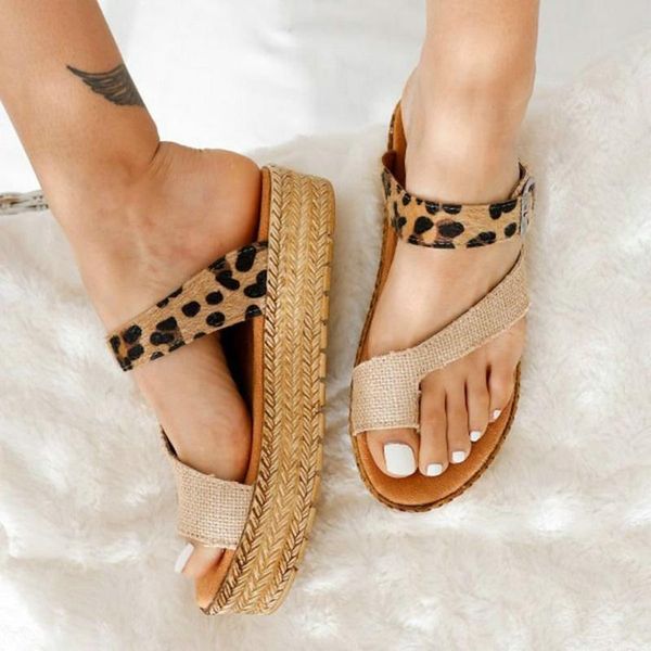 slippers large size leopard print sandals and women 2021 european american summer pu woven platform toe, Black
slippers large size leopard print sandals and women 2021 european american summer pu woven platform toe, Black