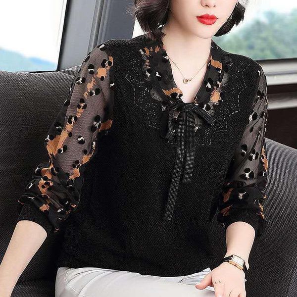spring dress women's mother's shirt bottom coat middle-aged t-shirt foreign style loose thin fashion, White
spring dress women's mother's shirt bottom coat middle-aged t-shirt foreign style loose thin fashion, White