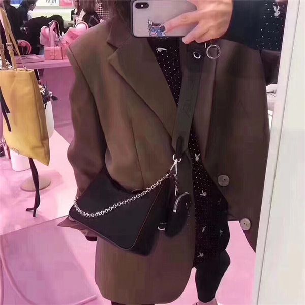 classic nylon women lady small size designer mini hobo chain bags sets with chains factory wholesale drop ship p1bh204
classic nylon women lady small size designer mini hobo chain bags sets with chains factory wholesale drop ship p1bh204
