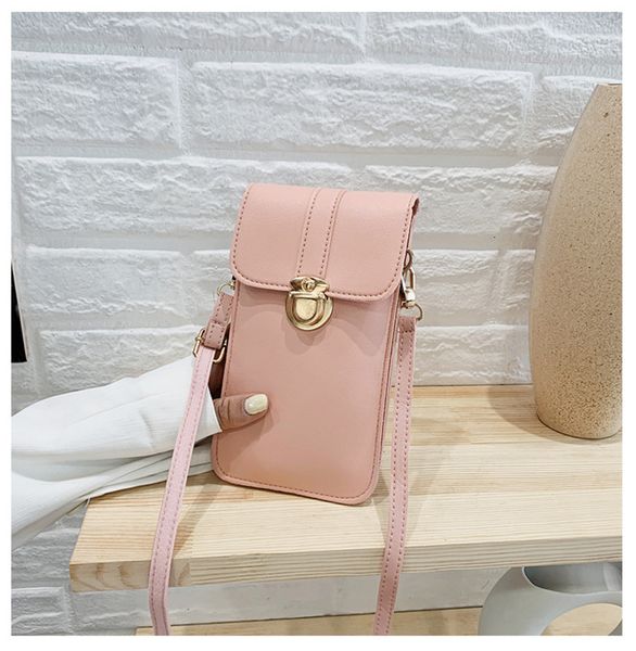touch screen women's single shoulder messenger mini lock mobile phone bag 
touch screen women's single shoulder messenger mini lock mobile phone bag