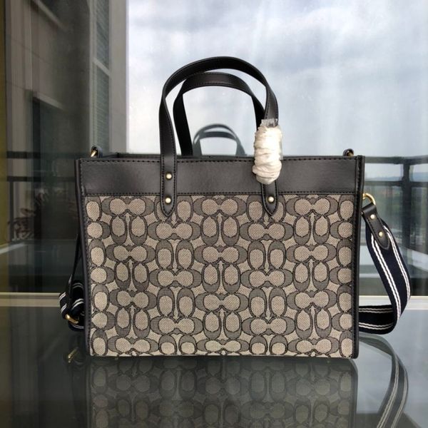 factory direct sale color note, bag, must need have item in spring and summer luxurys designers bag luxurys designers bag
factory direct sale color note, bag, must need have item in spring and summer luxurys designers bag luxurys designers bag