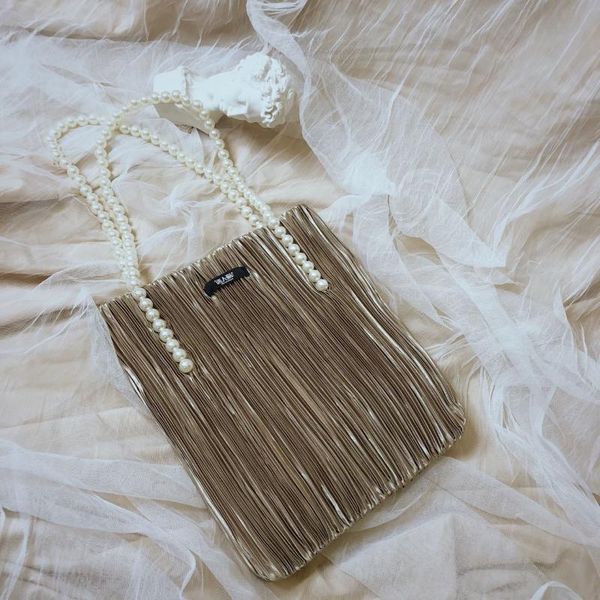 evening bags fashion silk small square bag for women fringed pearl shoulder large capacity handle casual messenger handbag
evening bags fashion silk small square bag for women fringed pearl shoulder large capacity handle casual messenger handbag