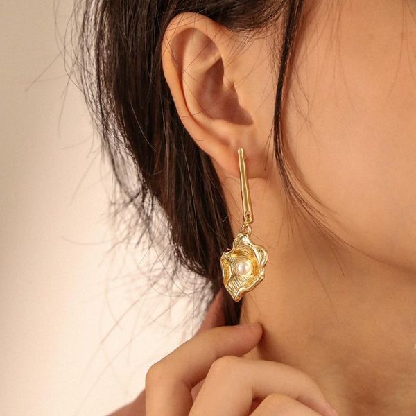 dangle & chandelier retro irregular shell pearl earrings women wedding engagement jewelry simple gold color metal hanging eh060, Silver
dangle & chandelier retro irregular shell pearl earrings women wedding engagement jewelry simple gold color metal hanging eh060, Silver