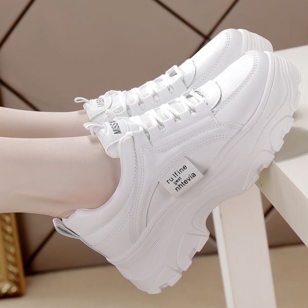 casual running shoes for ale men women trainers flat professional jogging outdoor sports walking sneakers hiking quality
casual running shoes for ale men women trainers flat professional jogging outdoor sports walking sneakers hiking quality