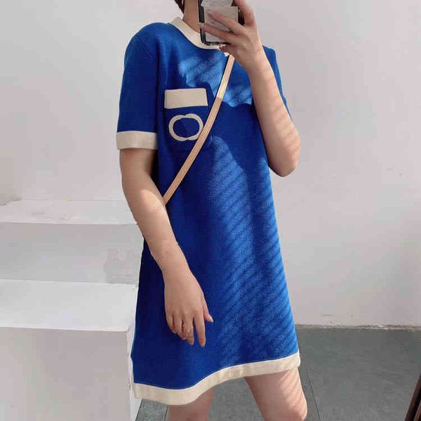 summer celebrity style pasted cloth letter embroidery contrast round neck knitted women's a-shaped dress, Black;gray
summer celebrity style pasted cloth letter embroidery contrast round neck knitted women's a-shaped dress, Black;gray