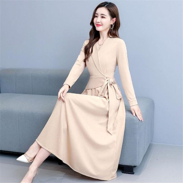 casual dresses spring autumn dress v-neck temperament lady long sleeve korean fashion knitted elegant bandage vestidos k1187, Black;gray
casual dresses spring autumn dress v-neck temperament lady long sleeve korean fashion knitted elegant bandage vestidos k1187, Black;gray